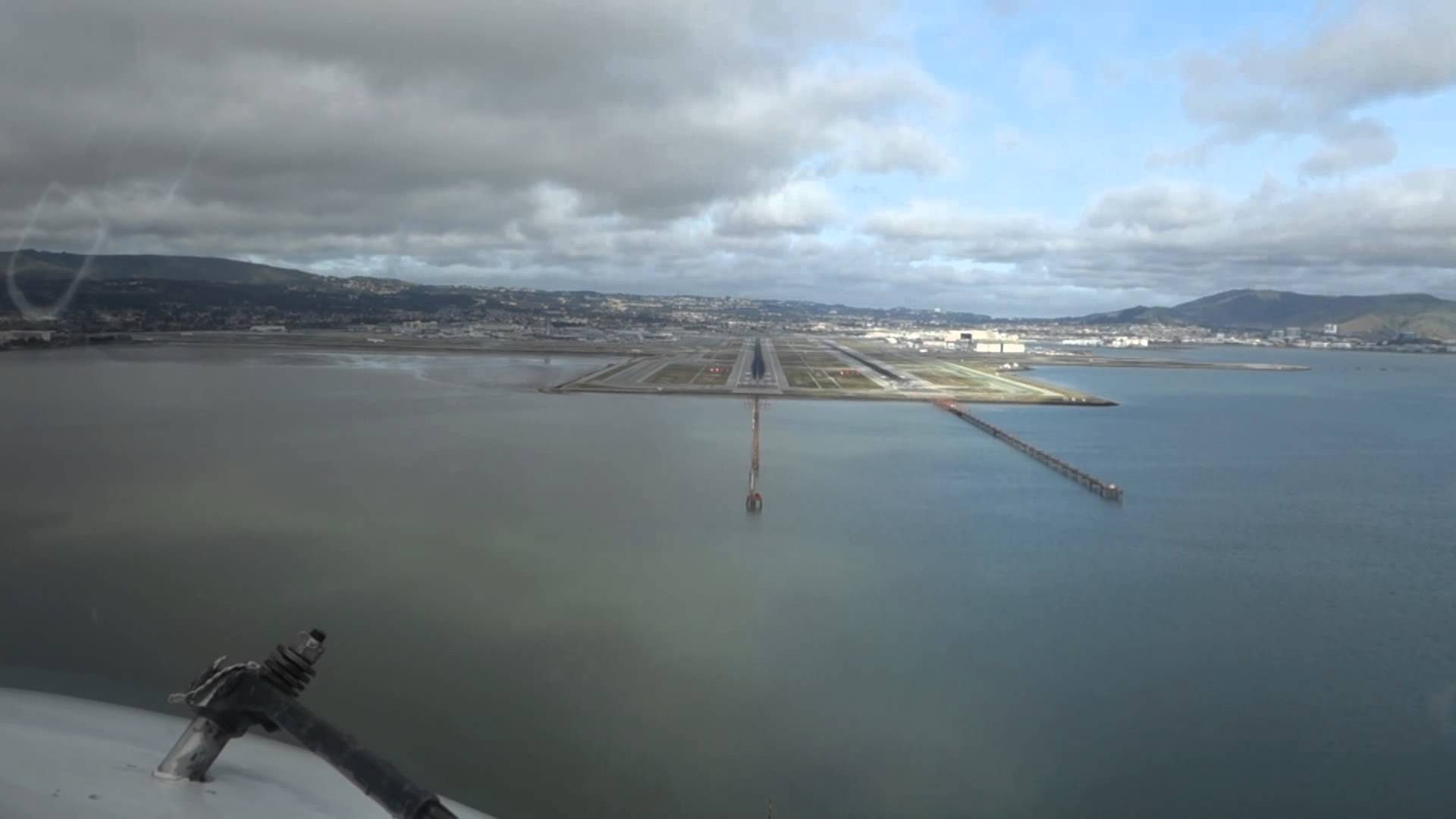 Landing sfo 28L